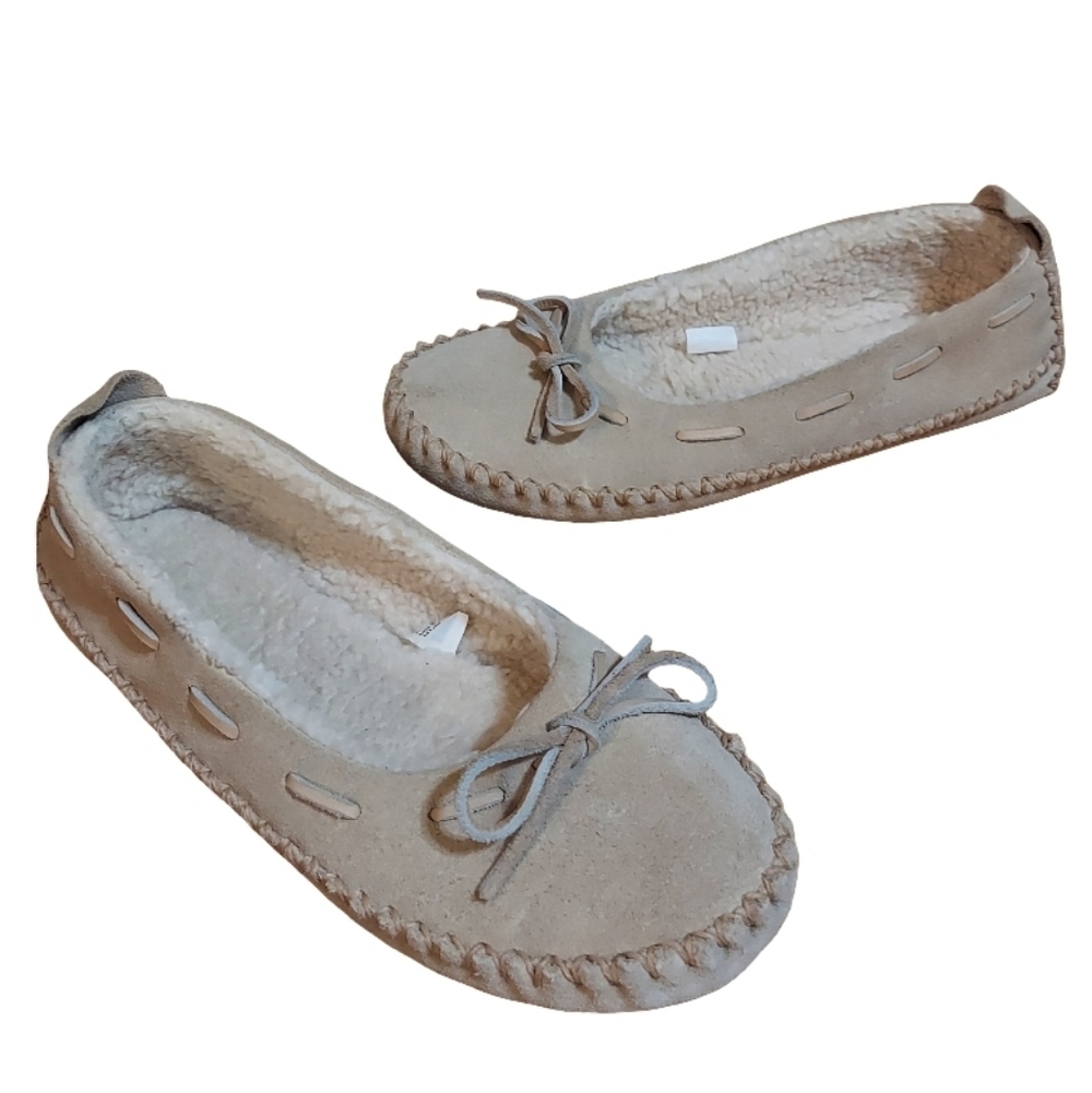 L.L.Bean Hearthside Suede Sherpa Lined Moccasins - Picture 11 of 12